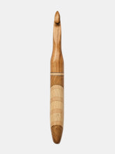11.00mm Buff Laced Polish Crochet Hook (Item #214)