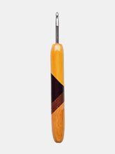 05.00mm Yellowheart + Dark Roasted Maple + Lacewood + Ash Art Deco Metal Crochet Hook (Item #107)