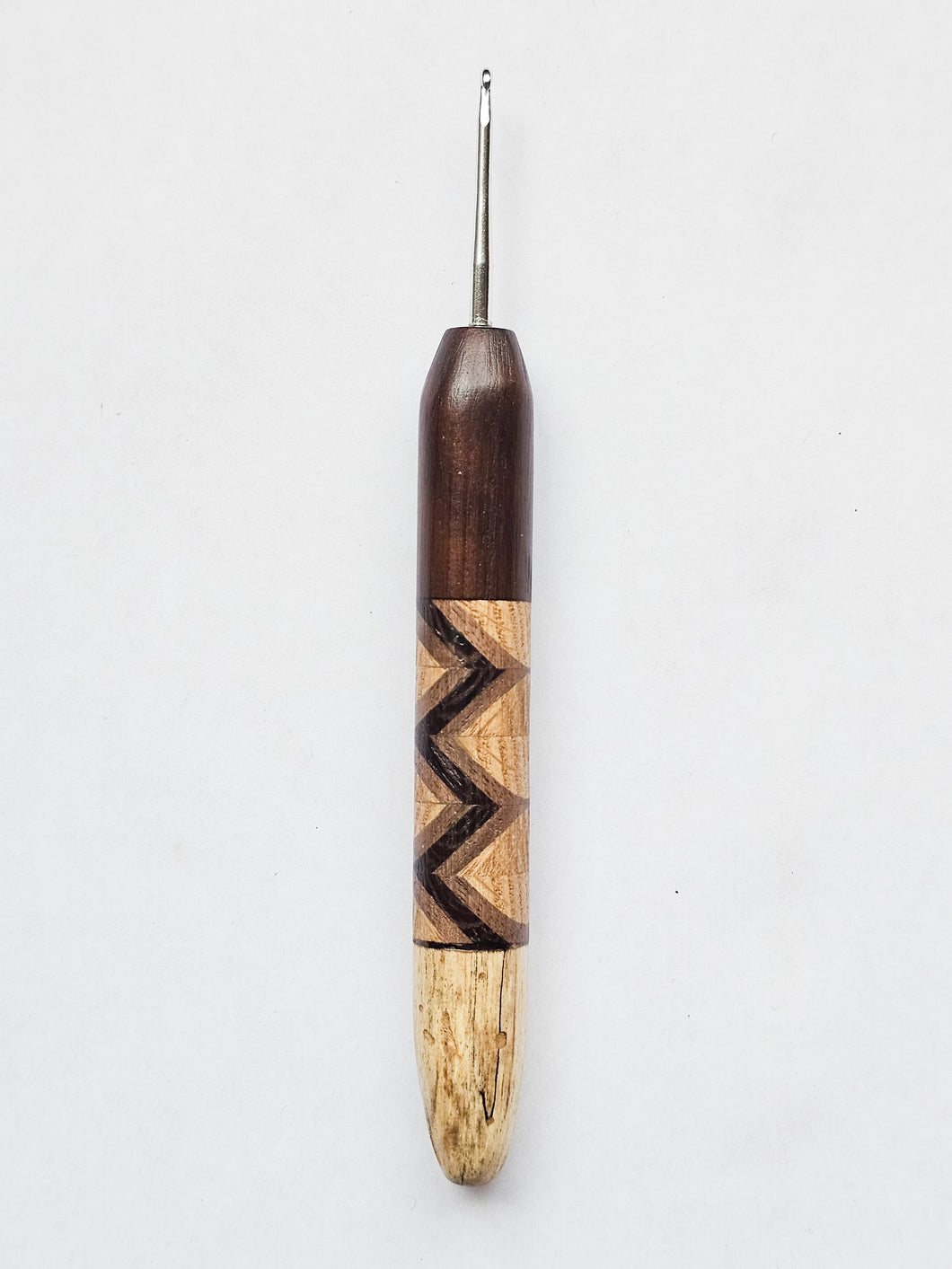 02.50mm Dark Roasted Maple + Wenge / Walnut / Ash Zigzag + Spalted Tamarind Metal Crochet Hook (Item #201)